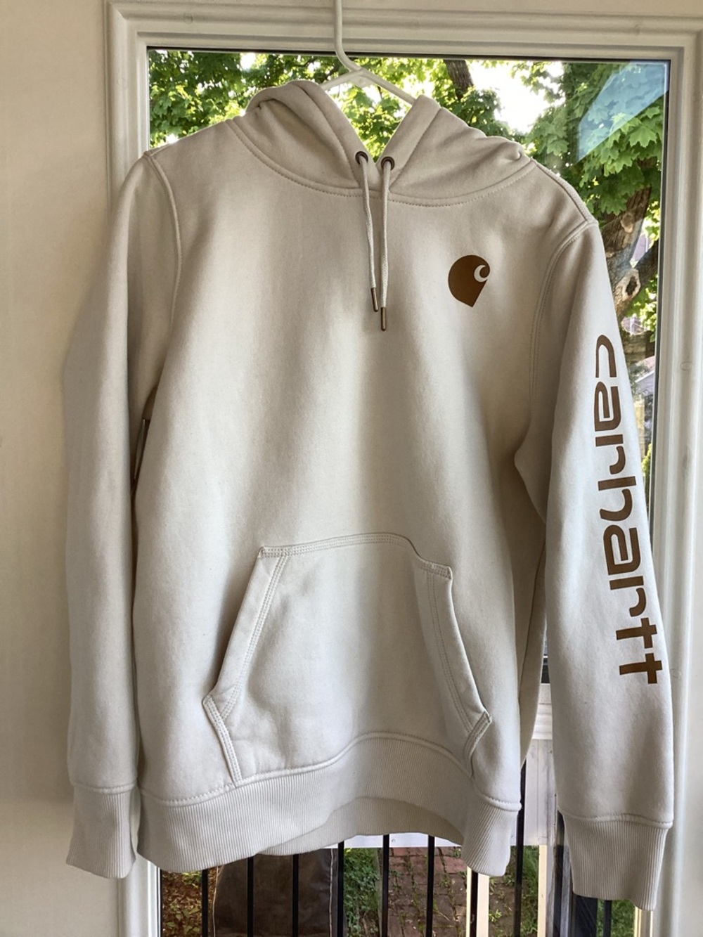 Carhartt Men’s Tan/Cream Logo Pullover Hoodie
